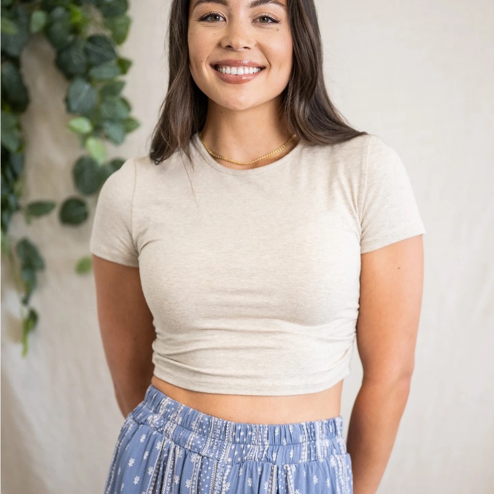 Live Sozy Oatmeal Annalee Cinched Crop Tee